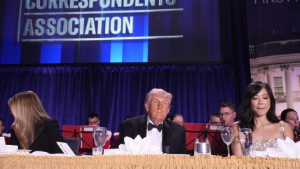 Lo que se sabe del incidente con disparos que obligó a la evacuación de Trump de una gala