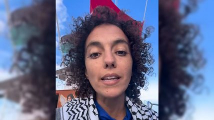 Chilena de la Flotilla detenida por Israel logró comunicarse con su familia desde Grecia