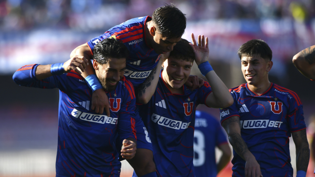 La U goleó y eliminó a La Serena para afianzarse como líder en la Copa de la Liga