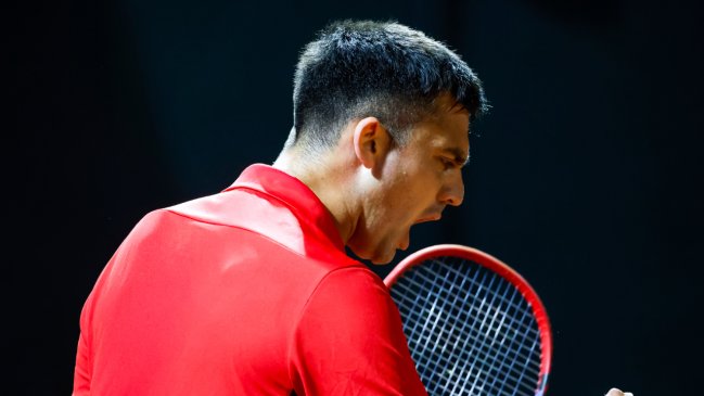Tomás Barrios tuvo debut triunfal en el Challenger de Oeiras IV