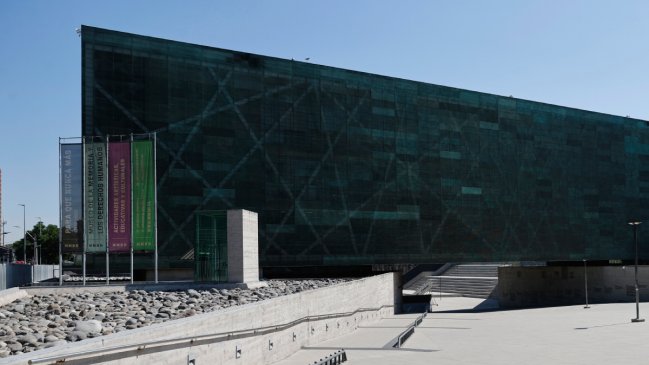 Museo de la Memoria celebra premio internacional, pero mira con 