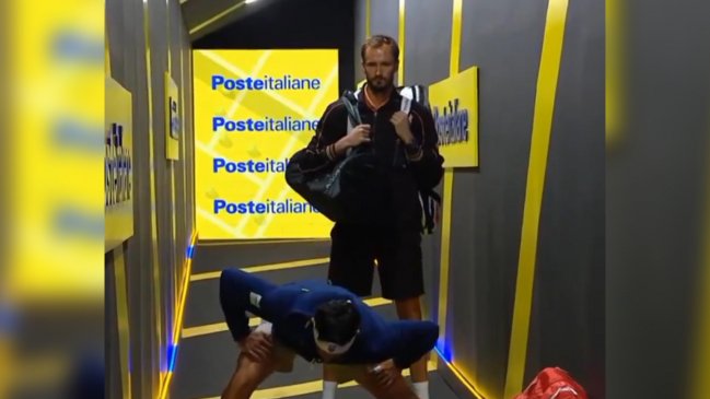 [VIDEO] La viral reacción de Medvedev ante el divertido calentamiento de Tirante en Roma