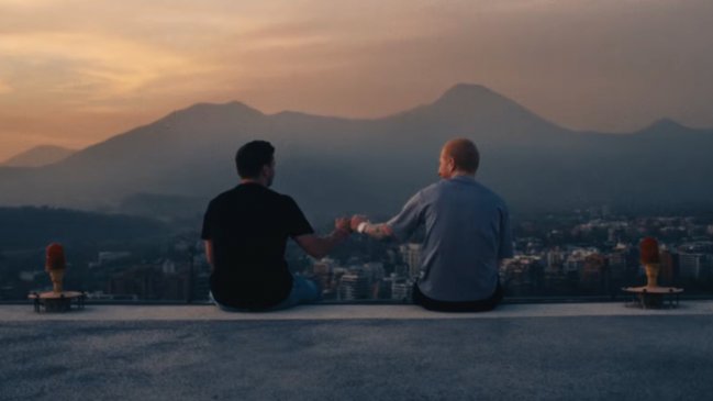 Ed Sheeran y Martin Garrix estrenaron su videoclip grabado en Chile
