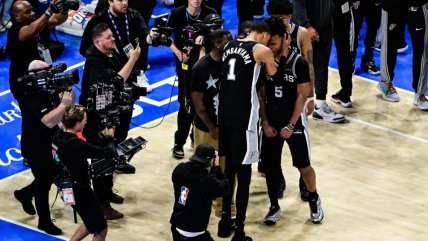  Los Spurs se apoyaron en un descomunal Wembanyama para tomar la ventaja ante Oklahoma 