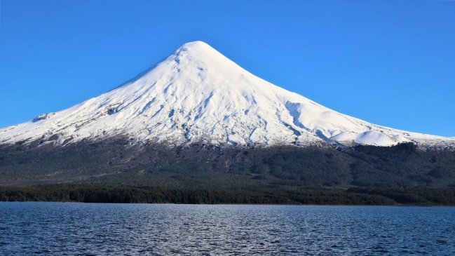 Equipos de rescate confirmaron muerte de hombre atrapado en grieta del Volcán Osorno