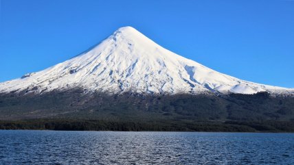 Intentan rescatar a hombre que cayó en grieta del volcán Osorno