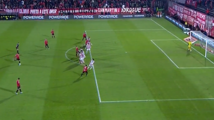   [VIDEO] Maxi Gutiérrez anotó un golazo de tiro libre para Independiente ante Unión 