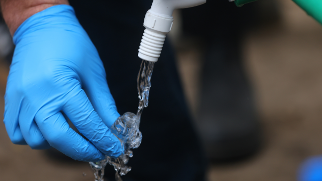 Corte de agua: La Cisterna denunció a Aguas Andinas por 