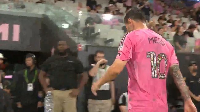 Messi encendió alarmas en Argentina: Pidió el cambio en duelo de la MLS