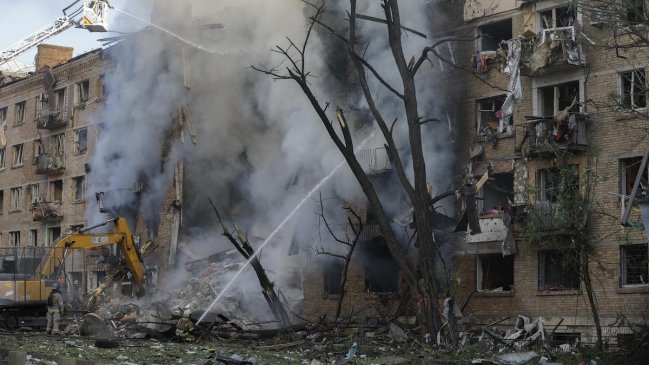 Rusia anunció campaña de bombardeos contra centros de mando e industria militar en Kiev