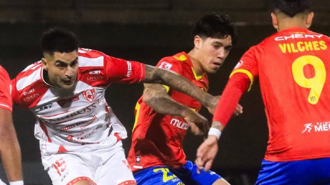 Deportes Copiapó frenó el alza de Unión Española en el Ascenso