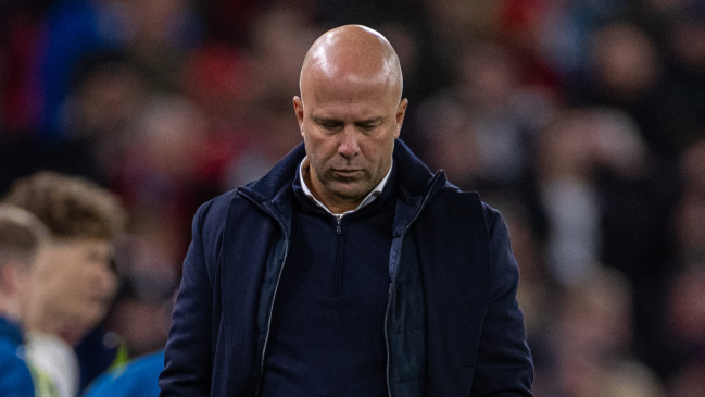Liverpool despidió al director técnico Arne Slot: 