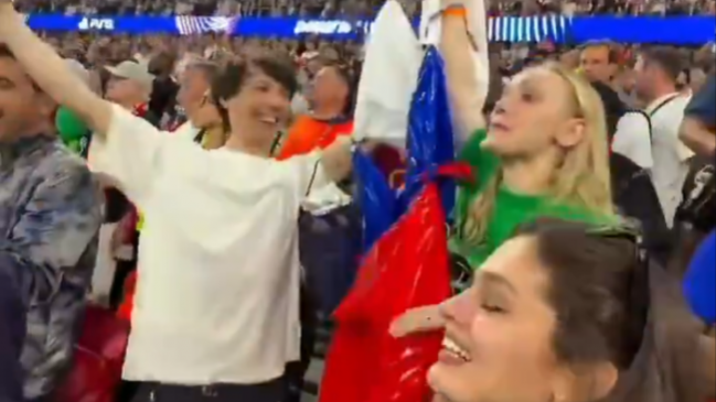[VIDEO] Esposa de Safonov burló prohibición de la UEFA a banderas rusas en la Champions