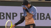 [VIDEO] Berrettini se retiró lesionado entre lágrimas y Arnaldi avanzó a semis en Roland Garros
