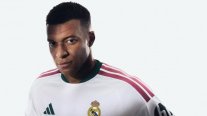 Real Madrid presentó su nueva camiseta con detalles en verde y rosa
