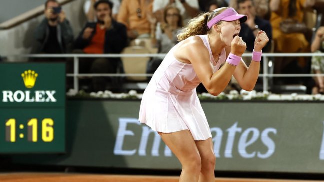 Roland Garros: Andreeva aplastó a Kostyuk y jugará su primera final de Grand Slam