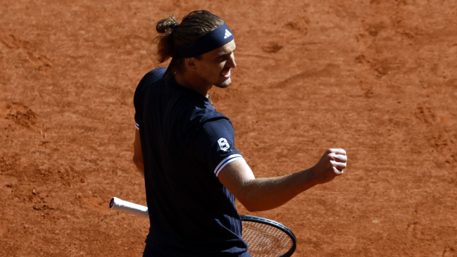 Alexander Zverev se instaló en la final de Roland Garros tras vencer a Jakub Mensik