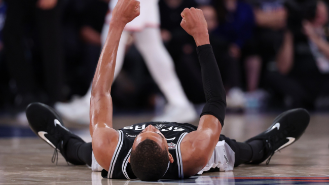 San Antonio Spurs descontó y amargó a New York Knicks en las Finales de la NBA