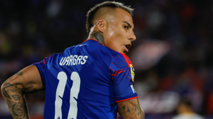 Prensa uruguaya aseguró que la U sondea como fichaje a un exsocio de Eduardo Vargas