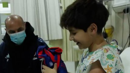   Marcelo Díaz visitó a Ricardo, joven hincha de la U y prioridad nacional para trasplante de corazón 