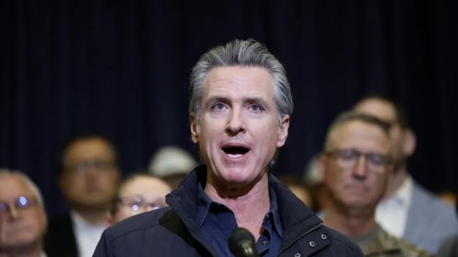 Gobernador de California denuncia que Fiscalía lo está investigando por orden de Trump