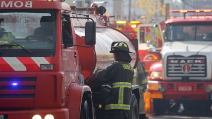 Incendio destruyó al menos 12 viviendas en La Legua Emergencia