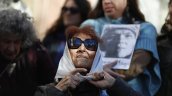Cientos de personas despiden a Taty Almeida, referente de las Madres de Plaza de Mayo