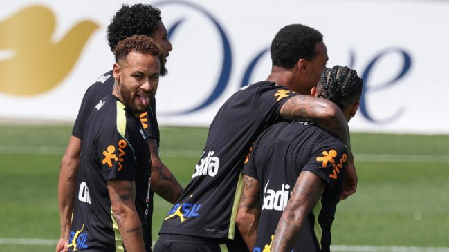 Neymar volvió a entrenar con Brasil y apunta a estar ante Haití