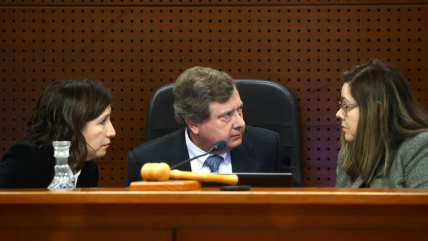   Magistrada que atiende juicio de licencias médicas se inhabilitó por enfrentar cuaderno de remoción 