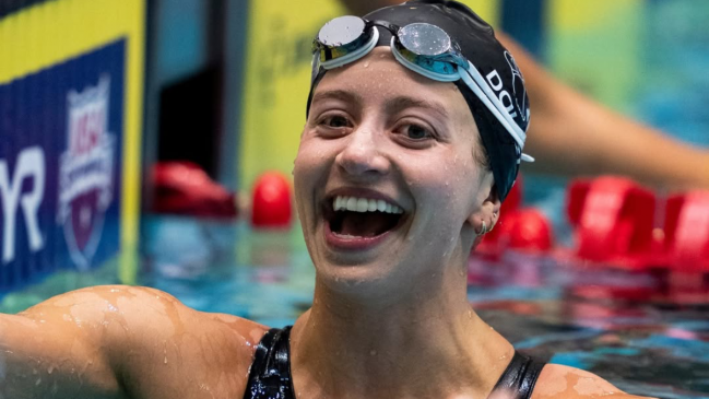 Kate Douglass batió el récord mundial femenino de 50 metros estilo libre de natación