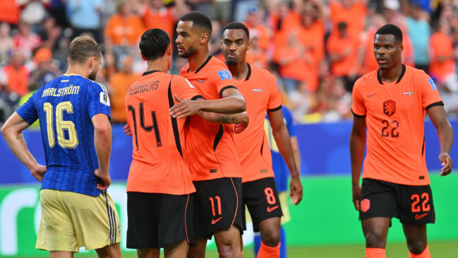Países Bajos goleó a Suecia y tomó el liderato del Grupo F en el Mundial