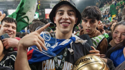   Chileno Sebastián Carrasco se alzó campeón y MVP en la liga argentina de baloncesto 