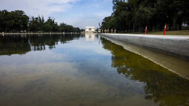 Trump amenazó con 10 años de cárcel a quienes vandalicen el Estanque de Lincoln