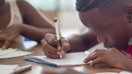 Niños haitianos: PDI ya ubicó a 52 de los 64 reportados en preinforme de Contraloría