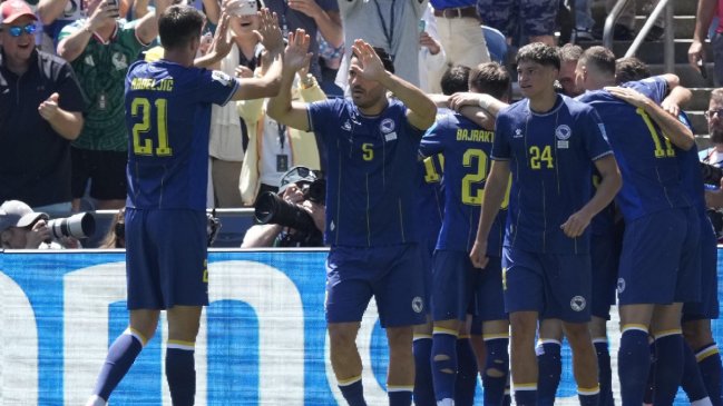 Bosnia venció a Catar y mantuvo viva su opción de avanzar en el Mundial