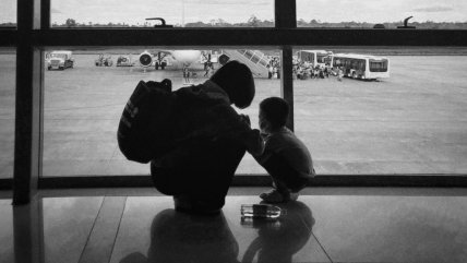 Contraloría insiste en irregularidades administrativas por ingresos de niños haitianos e instruye sumarios