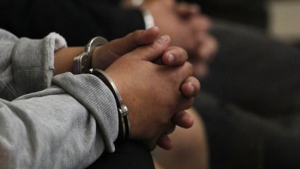   Carabineros detuvo a imputado por homicidio en La Florida: estaba con libertad vigilada 