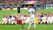 Ya es un rito: Noruega volvió a festejar con el remo vikingo junto a sus hinchas