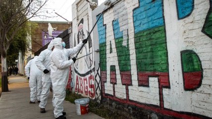 Municipalidad de Peñalolén eliminó rayados de la Garra Blanca, 