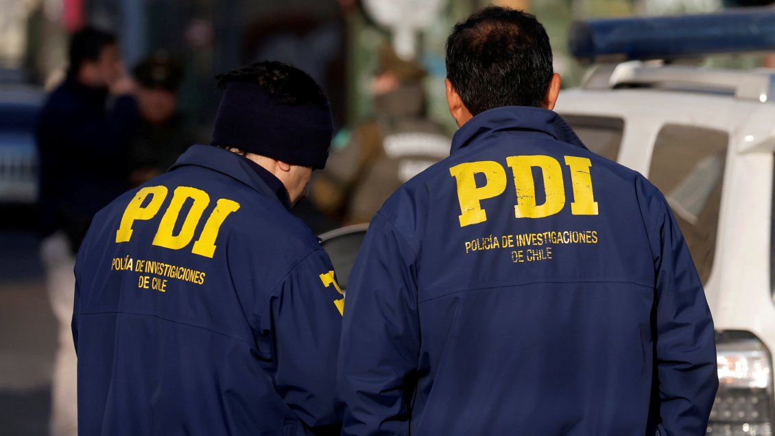 Conchalí: Sujetos robaron auto y luego extorsionaron a familiares de víctimas