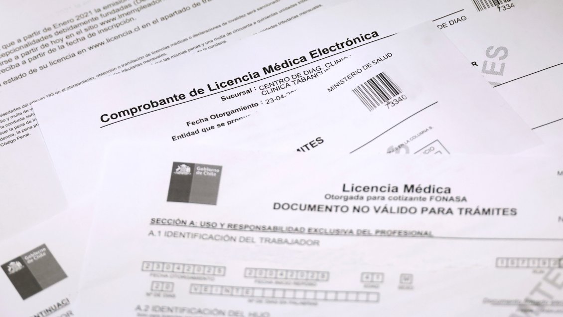 Gobierno evalúa retener devolución de impuestos a quienes abusaron de las licencias médicas