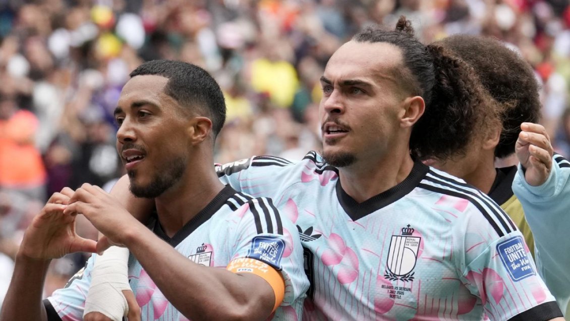 Tielemans ejecutó de penal al final del alargue y marcó el gol del triunfo de Bélgica ante Senegal