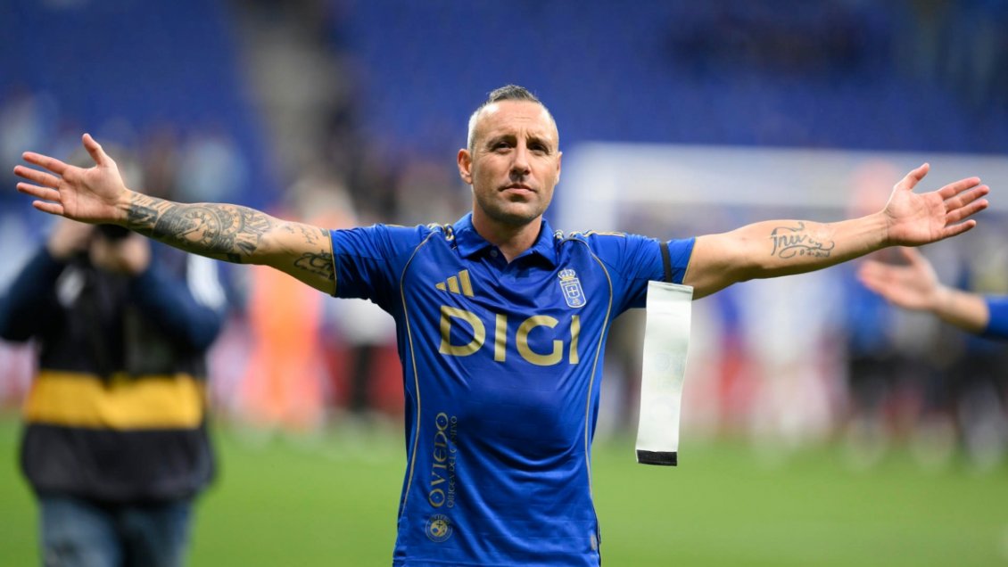 Santi Cazorla anunció su retiro del fútbol profesional