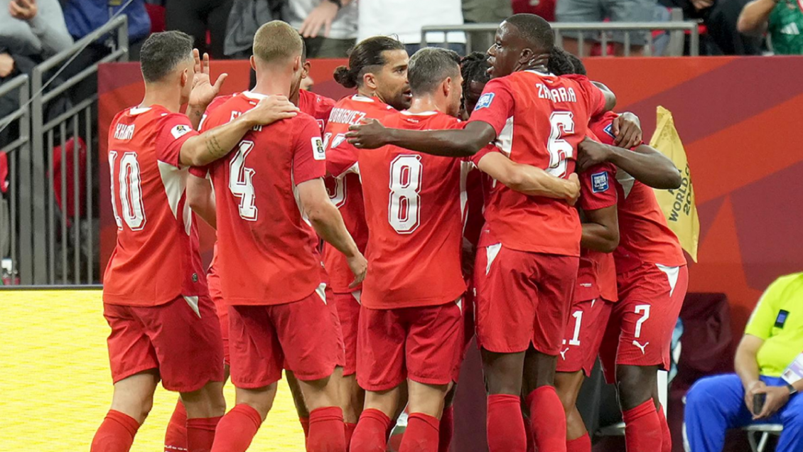Suiza avanzó a octavos del Mundial con una tranquila victoria sobre Argelia