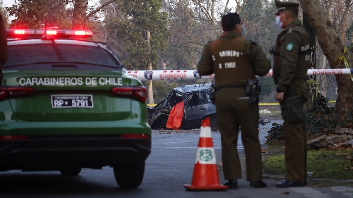 Choque y posterior volcamiento dejó a un conductor fallecido en San Bernardo
