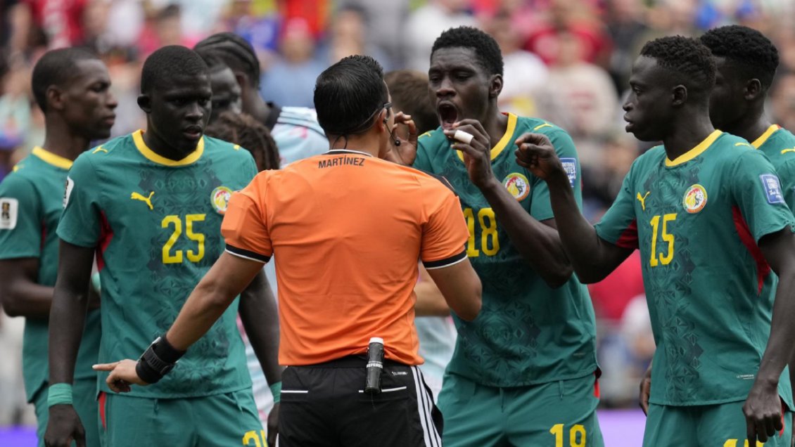 Senegal sufrió otro golpe tras el Mundial: Delegación quedó sin vuelo de regreso por negligencia