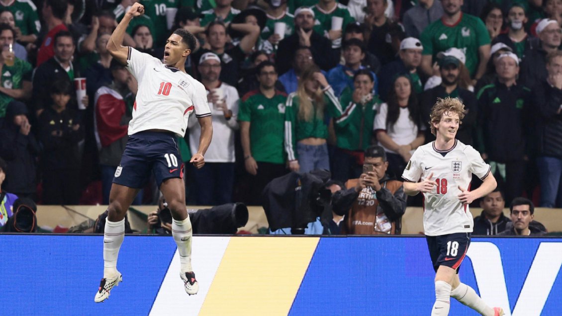 Bellingham apareció dos veces en el área de México y adelantó a Inglaterra en el Azteca