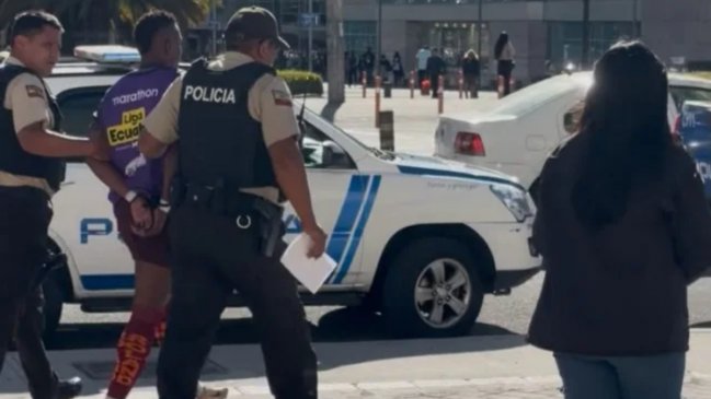 Jugador fue detenido en pleno calentamiento en la liga de Ecuador