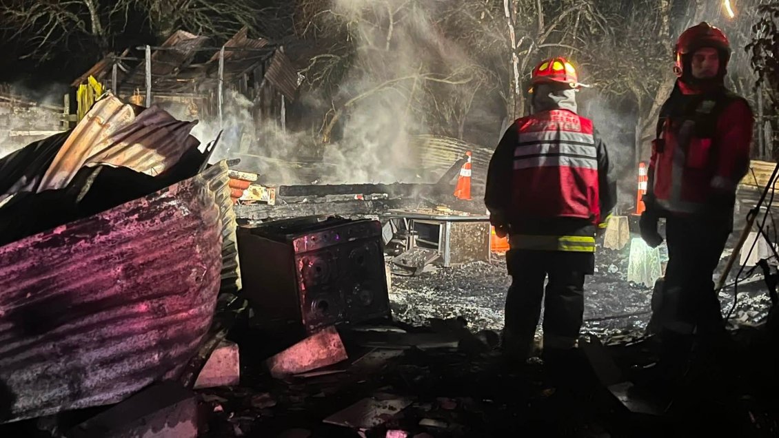 Tres personas murieron en un incendio ocurrido en Río Bueno