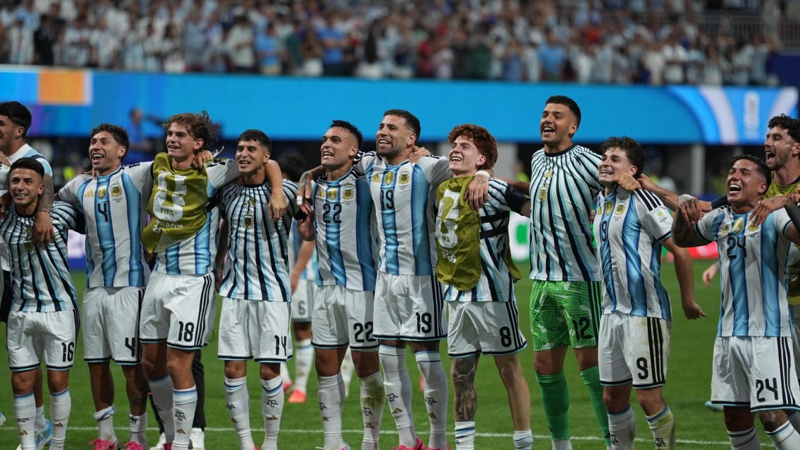 En pleno vuelo: Un piloto argentino pidió 